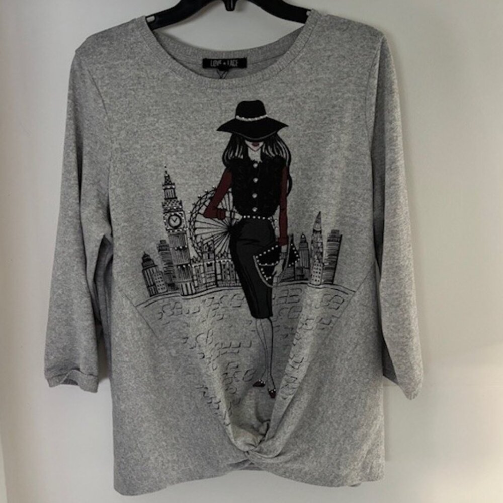 Love + Lace Heart Gray Top L Knotted Hem London Pullover 3/4 Sleeve Bling Chic